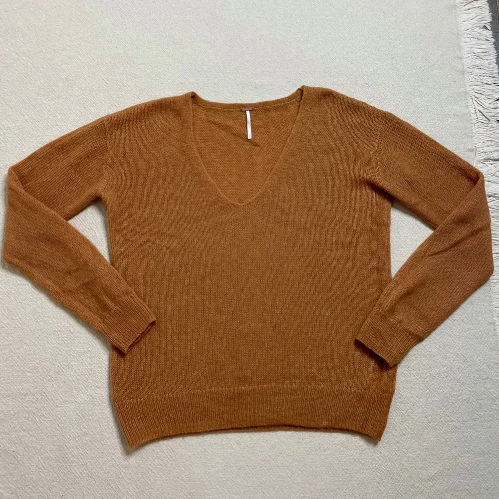 Free People Gossamer Terracotta Alpaca Wool Vneck Sweater Oversize XS Fall Boho - Picture 2 of 6